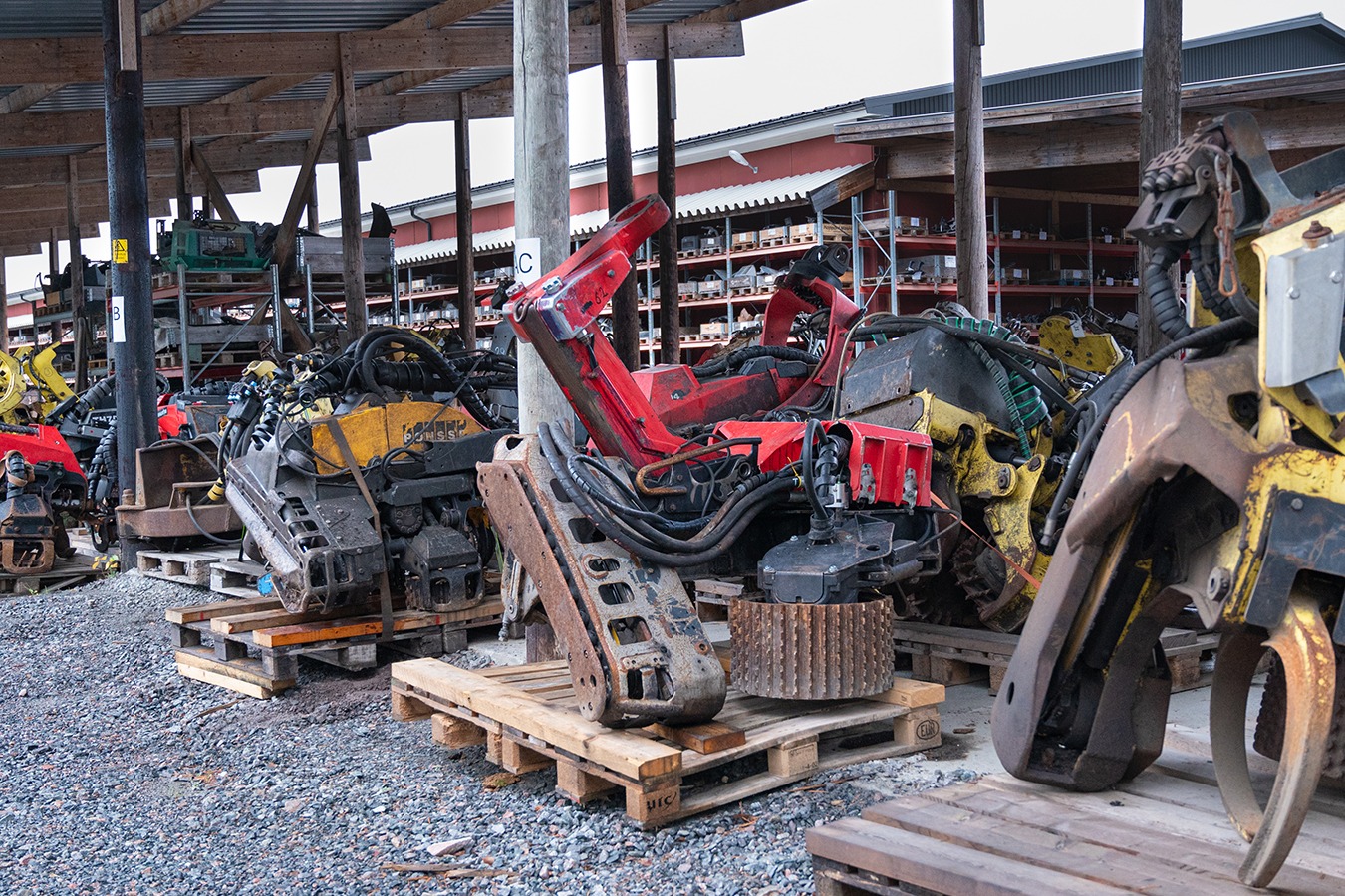 skördaraggregat i begagnatlager crop